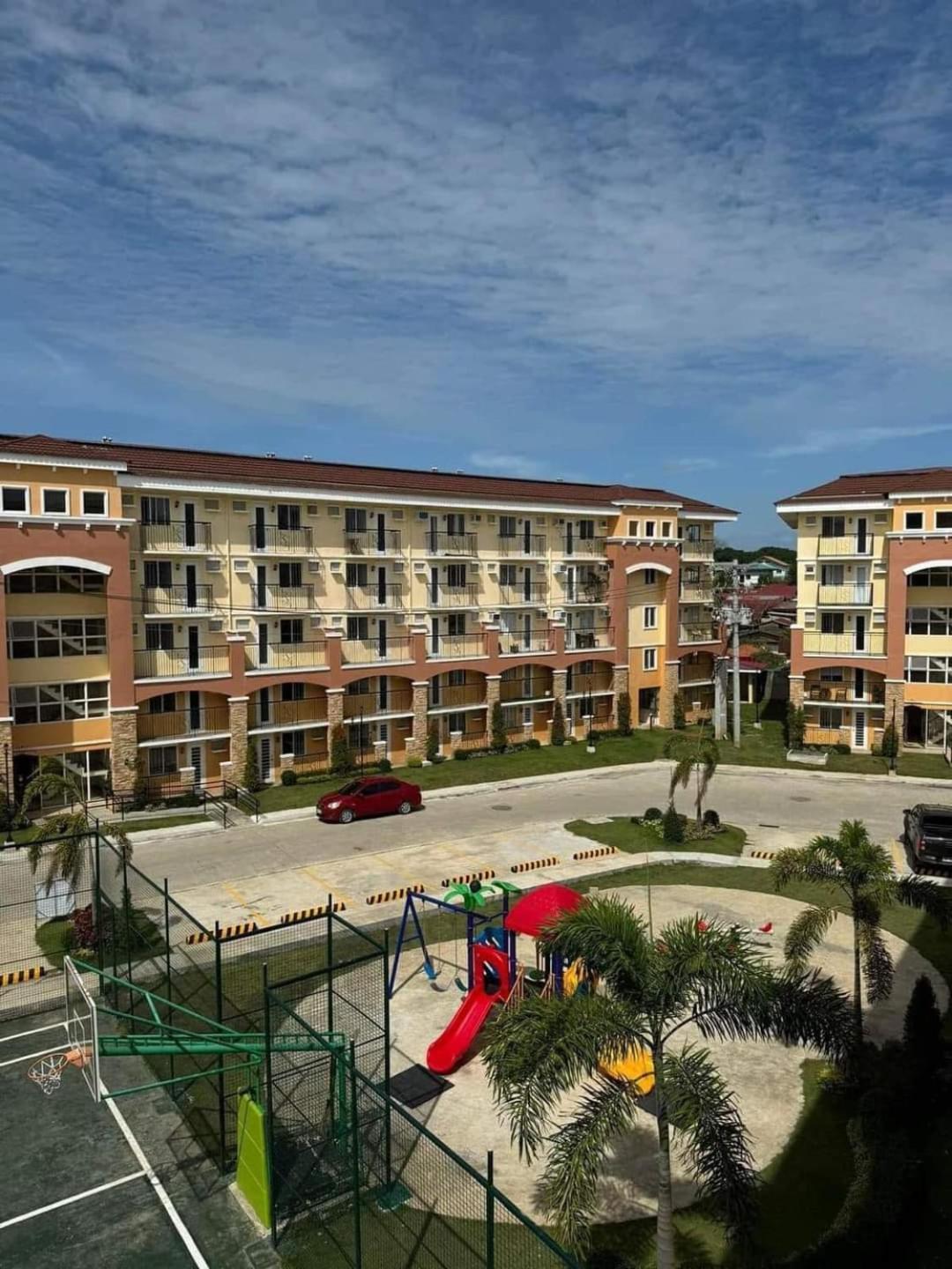 Reicondotel Arezzo Davao Экстерьер фото